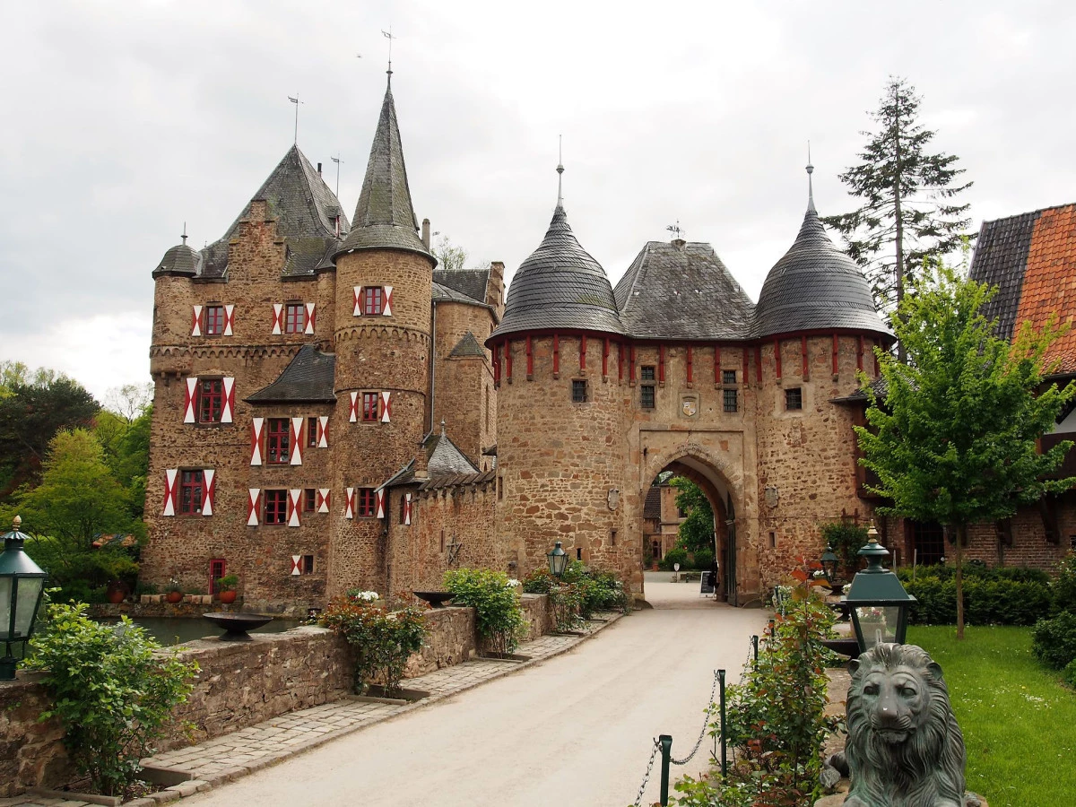 Burg Satzvey