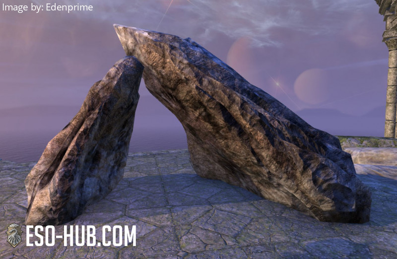 Riekling Shelter, Painted Megaliths